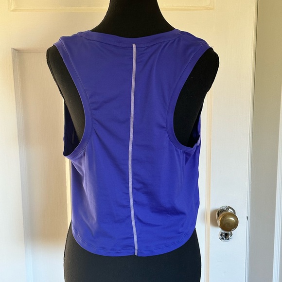6 for $25 - NWOT Terez Cropped Racerback Athletic Tank - Picture 3 of 4